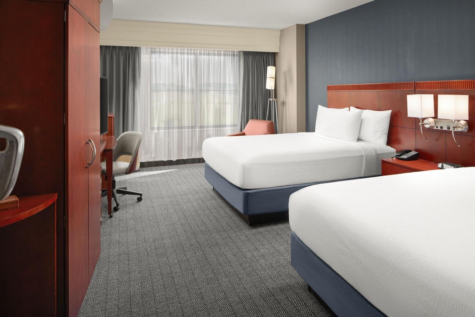 Courtyard By Marriott Winchester Medical Center Exteriér fotografie